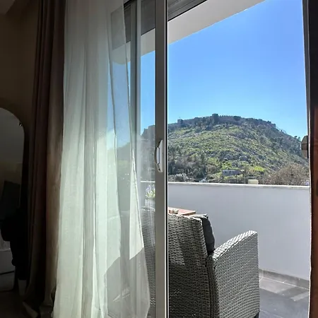 Castleview Apartment